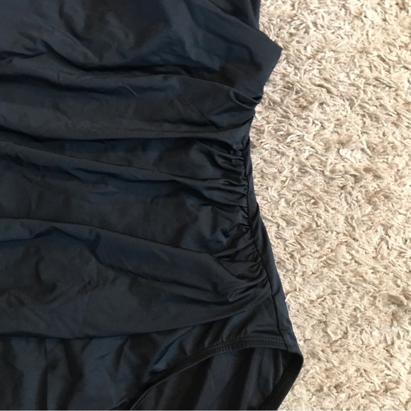 NEW Jantzen Women's Draped Solids Surplice 1-pc Swimsuit Black Size 10 M Modest - Picture 6 of 16